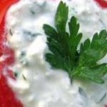 Roşii umplute cu brânză sau cu caşcaval